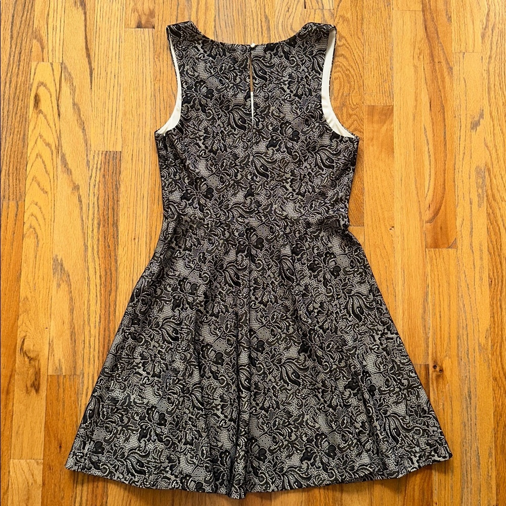 Express Black and White Patterned Mini Dress - Picture 5 of 8